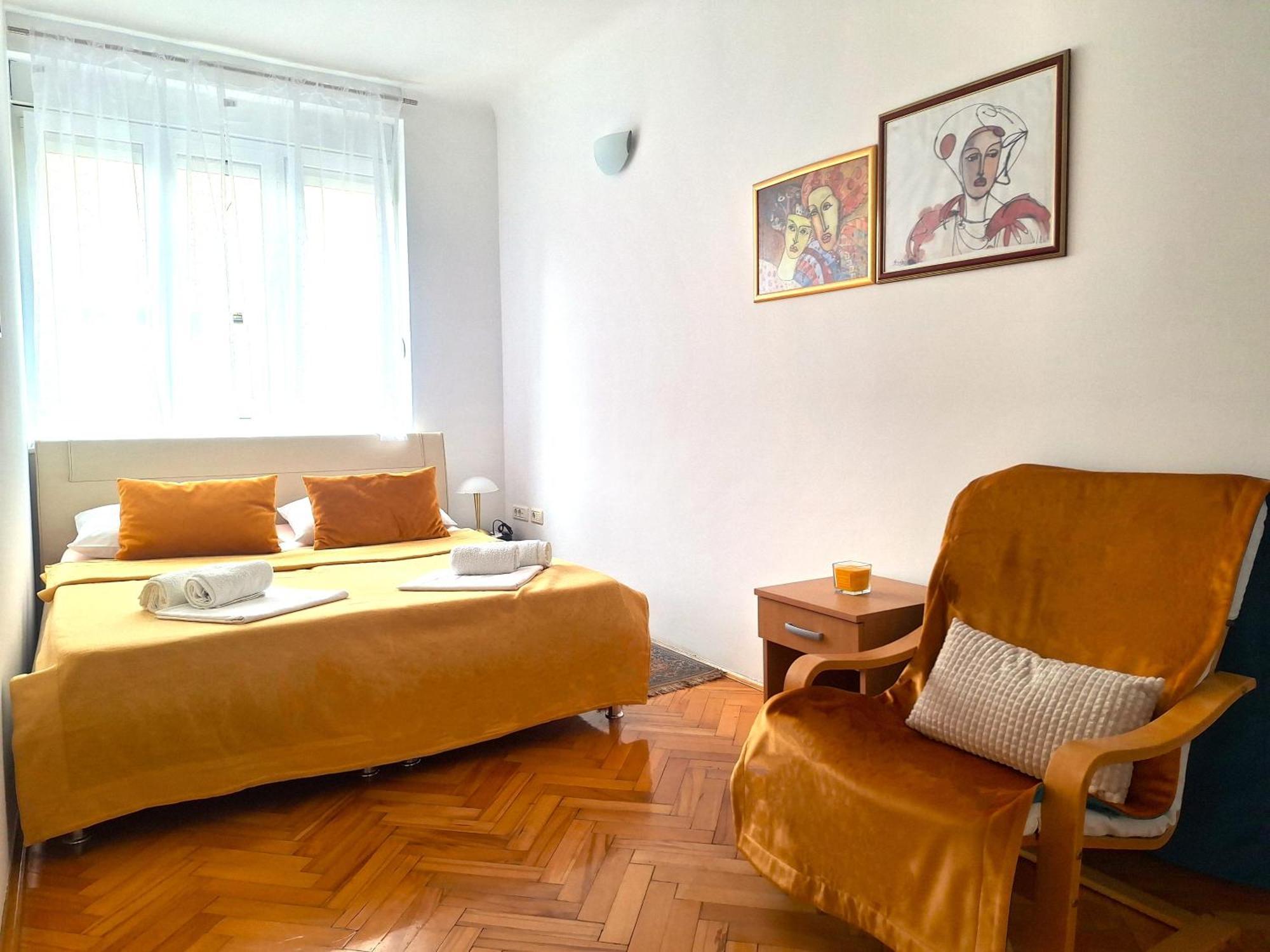 Sunny Center Apartment Split Rum bild